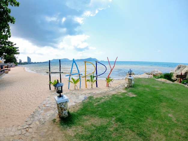 Foto vista panoramica della spiaggia contro il cielo