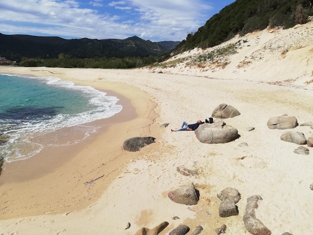 Foto vista panoramica della spiaggia contro il cielo