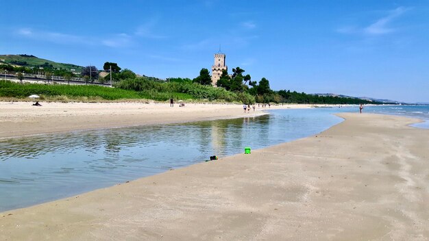 Foto vista panoramica della spiaggia contro il cielo