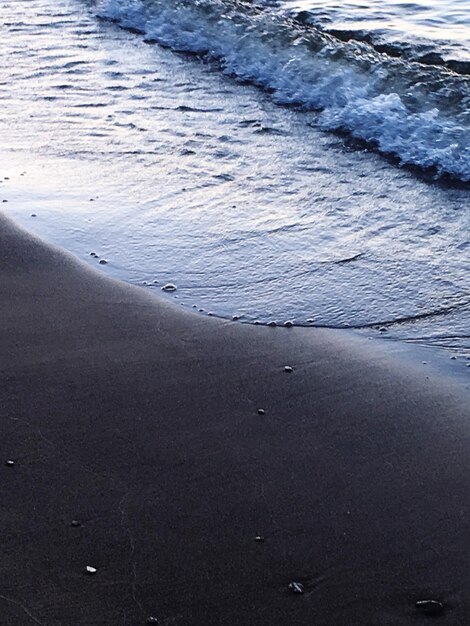 Foto la vista panoramica della spiaggia