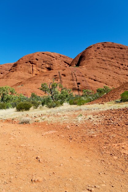 Photo scenic view of desert against clear blue sky