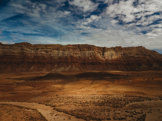 Foto la vista panoramica del deserto contro il cielo