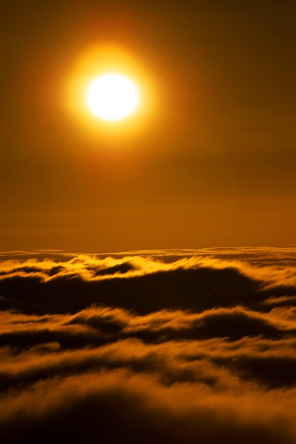 Foto la vista panoramica del cielo durante il tramonto