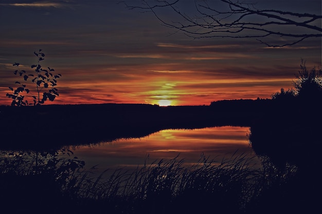 Photo scenic view of dramatic sky during sunset