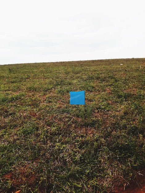 Photo scenic view of field against sky