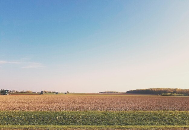 Photo scenic view of field against sky