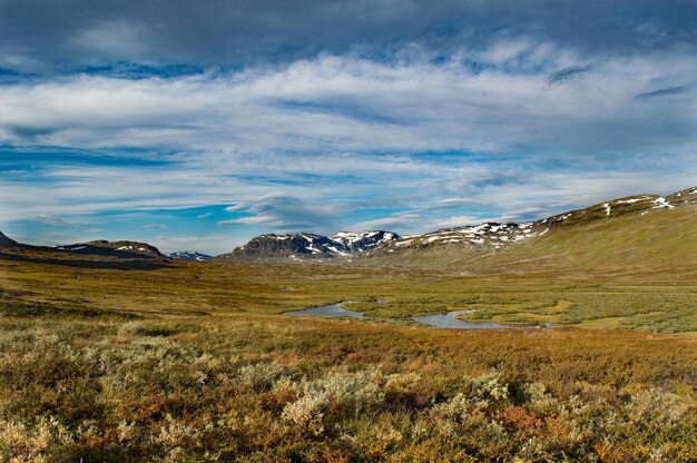 Foto vista panoramica del campo contro il cielo