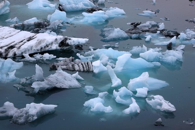 Photo scenic view of frozen lake