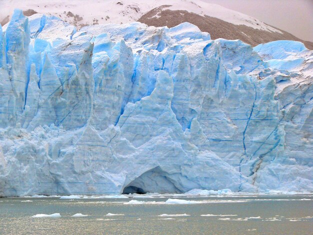 Photo scenic view of frozen sea