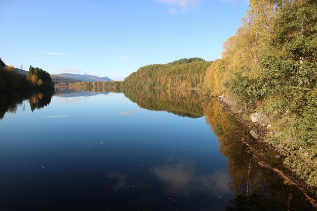 Photo scenic view of lake against sky