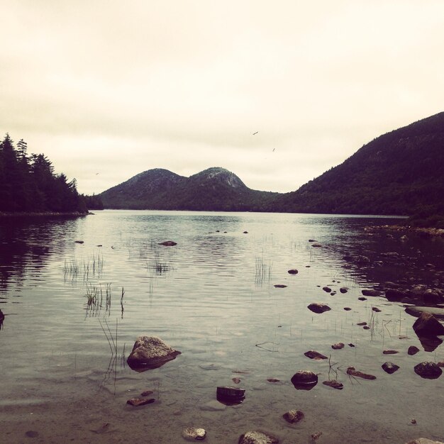 Photo scenic view of lake against sky