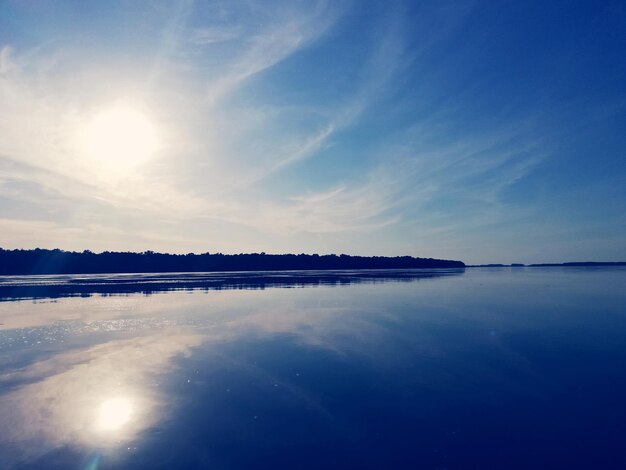 Photo scenic view of lake against sky