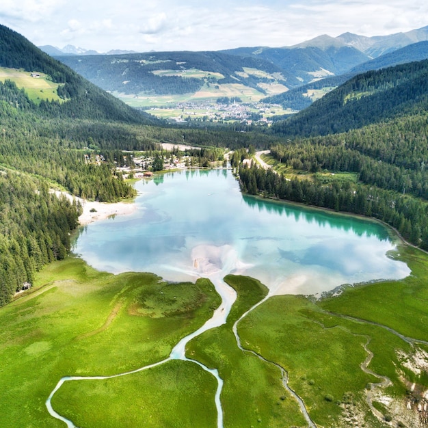 Photo scenic view of lake against sky