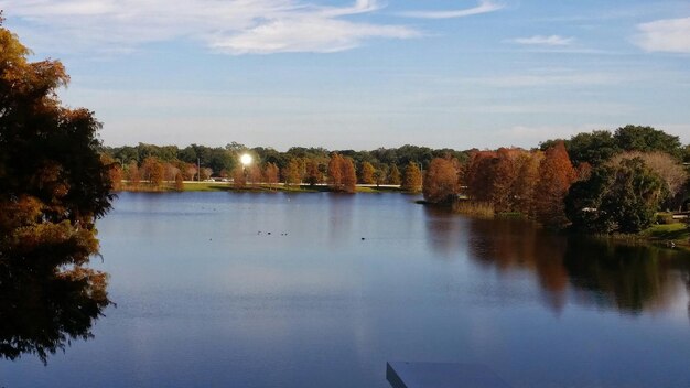 Photo scenic view of lake against sky