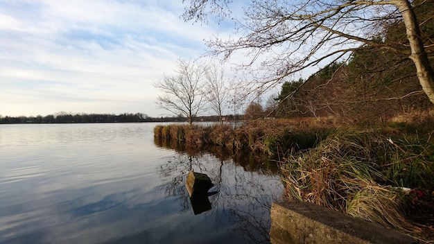 Photo scenic view of lake against sky