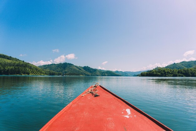 Photo scenic view of lake against sky