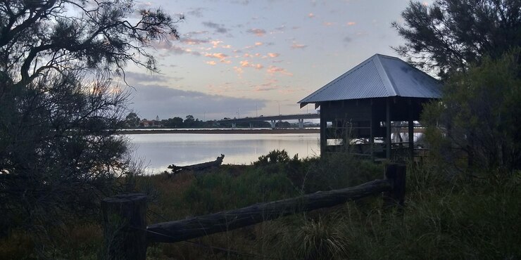Photo scenic view of lake against sky