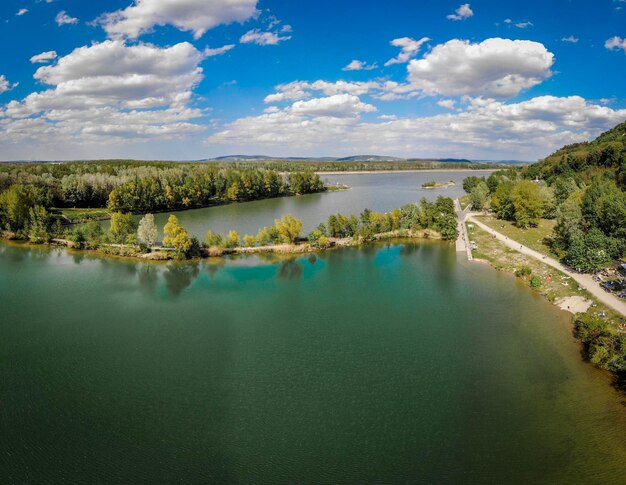 Photo scenic view of lake against sky