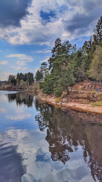 Foto vista panoramica del lago contro il cielo