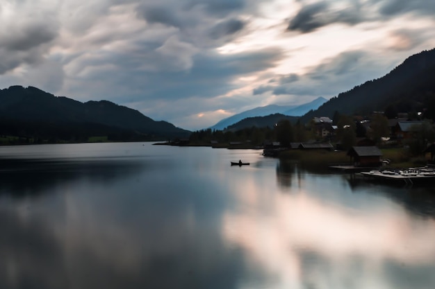 Photo scenic view of lake against sky