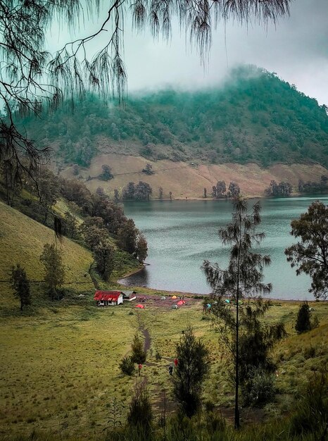 Photo scenic view of land against clear sky