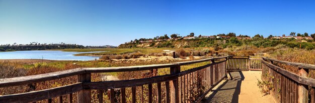 Photo scenic view of landscape against clear blue sky