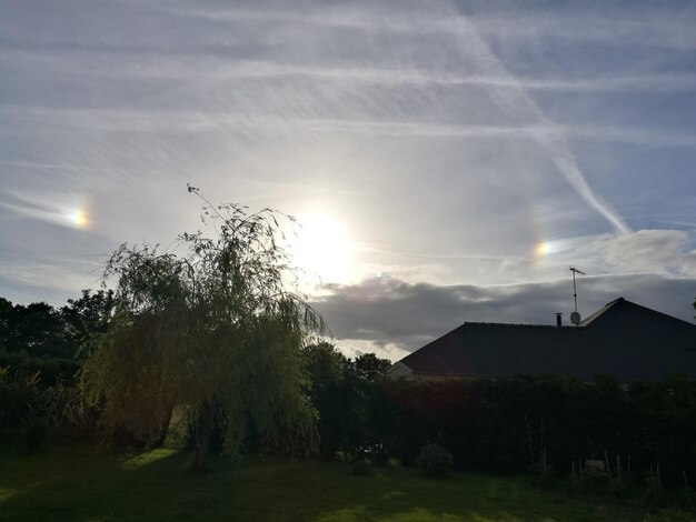 Photo scenic view of landscape against sky during sunset