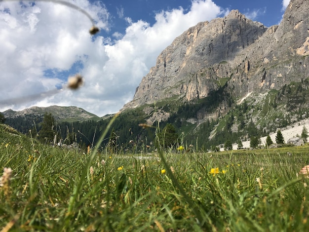 Foto vista panoramica del paesaggio e delle montagne sul cielo