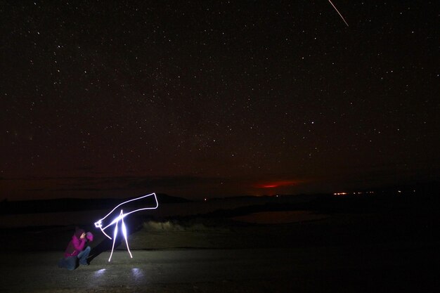 Photo scenic view of landscape at night