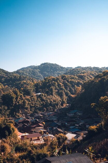 Photo scenic view of mountains against clear blue sky