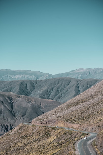 Photo scenic view of mountains against clear sky