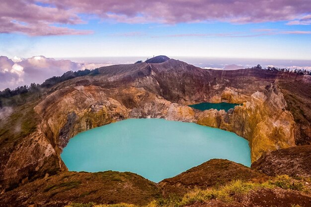 Foto la vista panoramica delle montagne contro il cielo