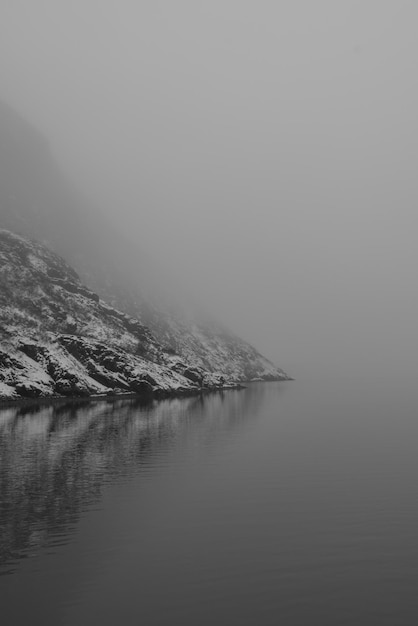 Photo scenic view of mountains against sky