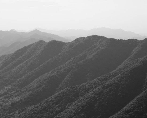 Foto vista panoramica delle montagne contro il cielo