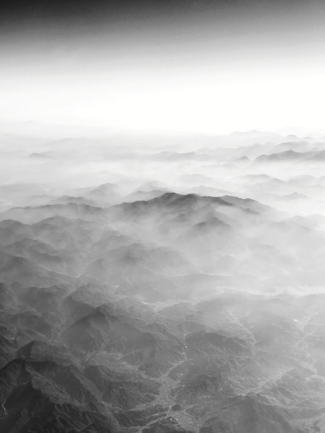 Photo scenic view of mountains against sky