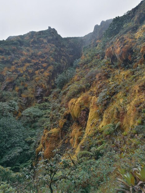 Photo scenic view of mountains against sky