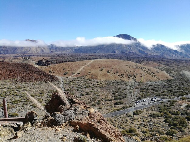 Foto la vista panoramica delle montagne contro il cielo