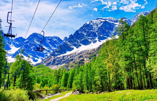 Photo scenic view of mountains against sky