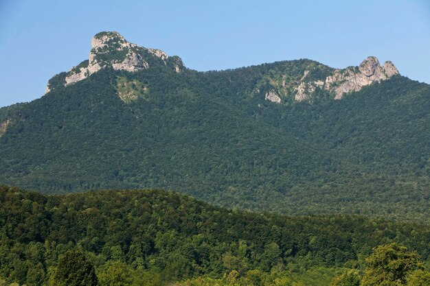 Photo scenic view of mountains against sky