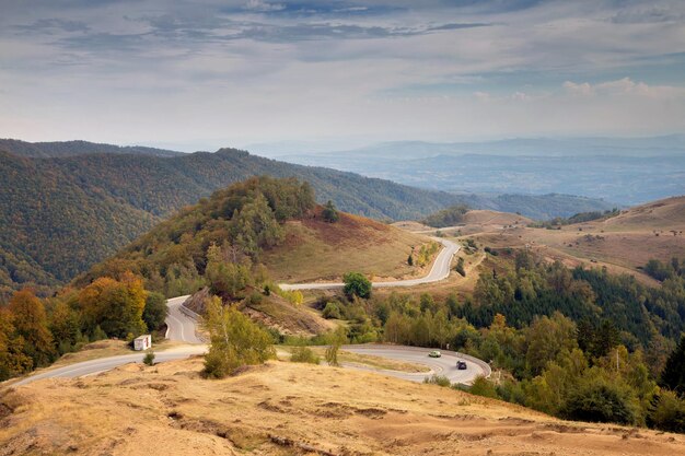 Photo scenic view of mountains against sky