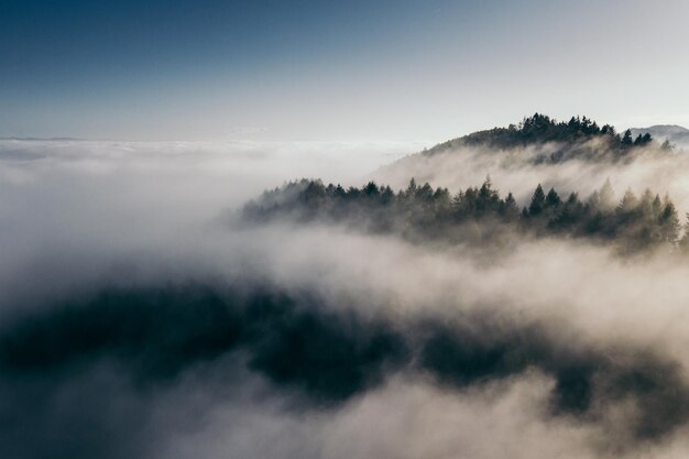 Photo scenic view of mountains against sky