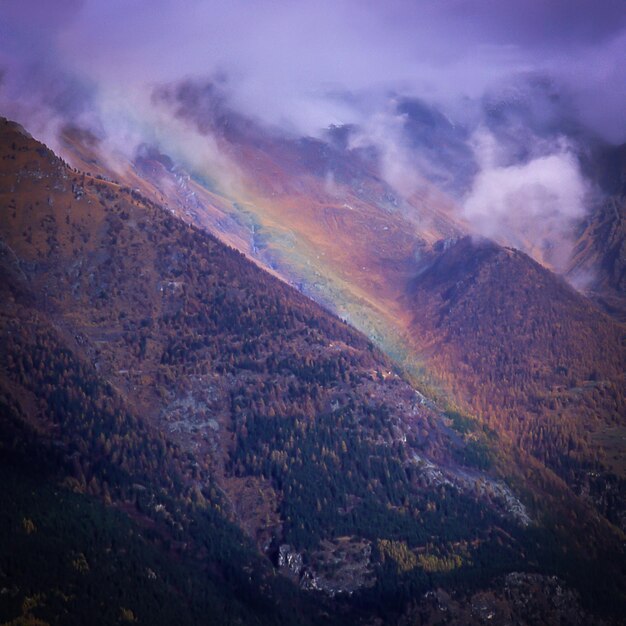 Photo scenic view of mountains against sky