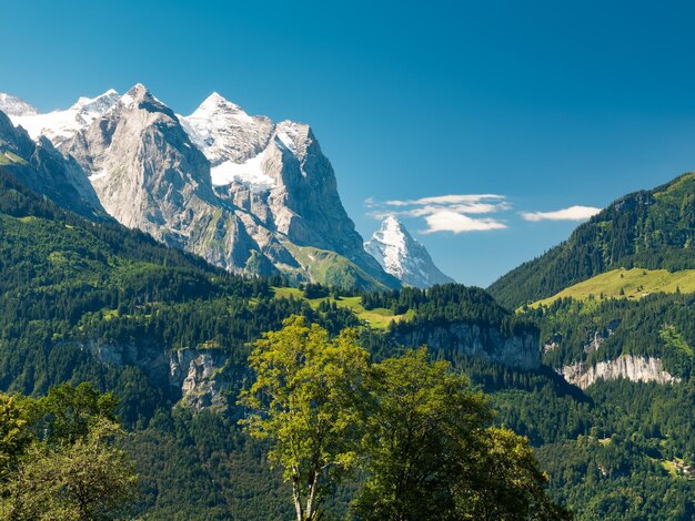 Photo scenic view of mountains against sky