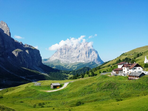 Foto la vista panoramica delle montagne contro il cielo