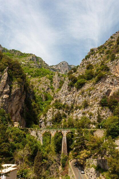 Photo scenic view of mountains against sky