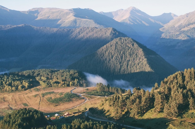 Photo scenic view of mountains