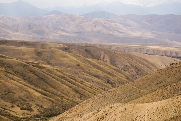 Photo scenic view of mountains