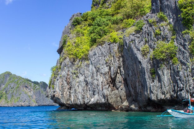 写真 海中のボートの風景