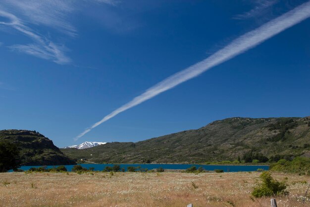 写真 青い空を背景にした景色の景色