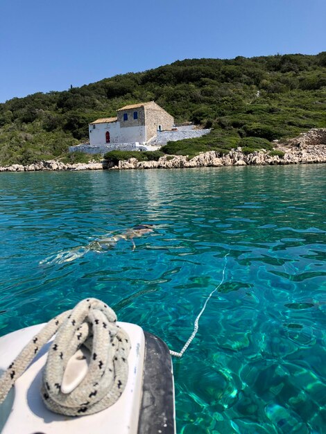 Фото Красивый вид на море на чистом небе